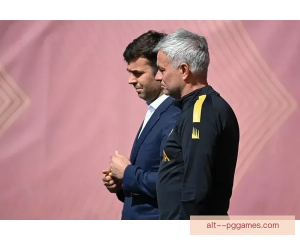 罗马赛季中途换帅穆里尼奥下课德罗西接手救火