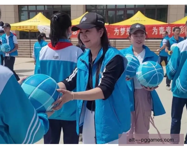 某定位球专家投身公益，行动影响超出足球圈层